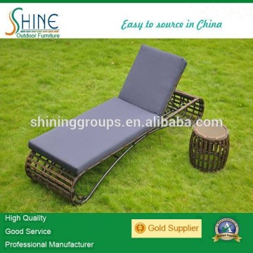 rattan outdoor furniture sun lounger