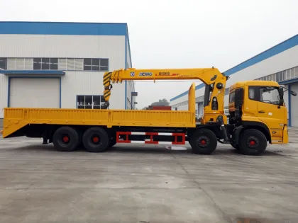 DONGFENG 8x4 mobile crane