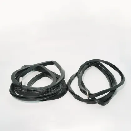 Reinforced fabric inflatable seal chemical petroleum