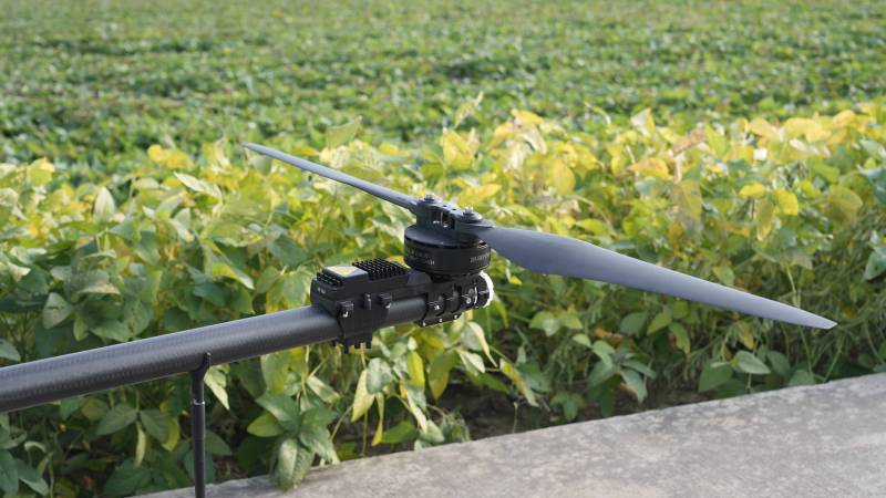 64 liters big sprayer agricultural drones