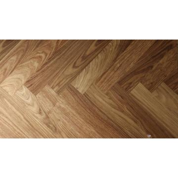 Piso de madeira Kosso Herringbone