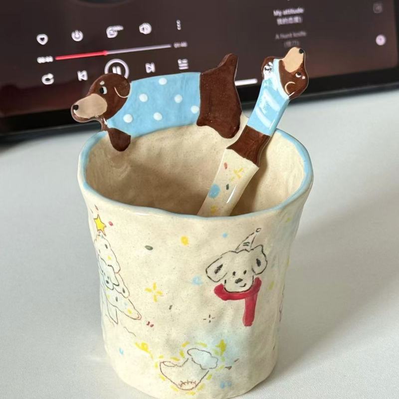 Adorable Line Art Dinnerware for Playful Dining