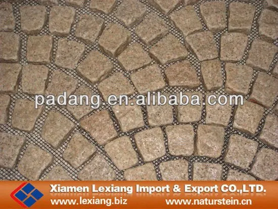 Yellow Granite Natural Split Cobblestone