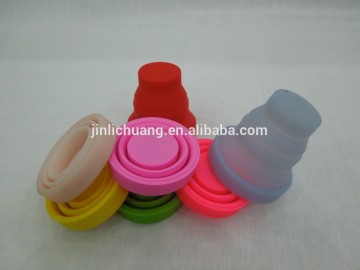 2014 New design collapsible silicone drinking cups