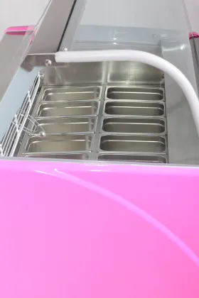 gelato showcase/ice cream display freezer
