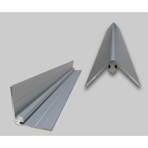 Aluminum trim molding edges