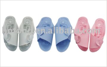 plastic massager skid-proof slippers