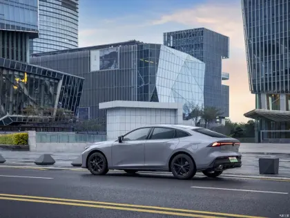 Changan Uni-V 2023 Passenger Car