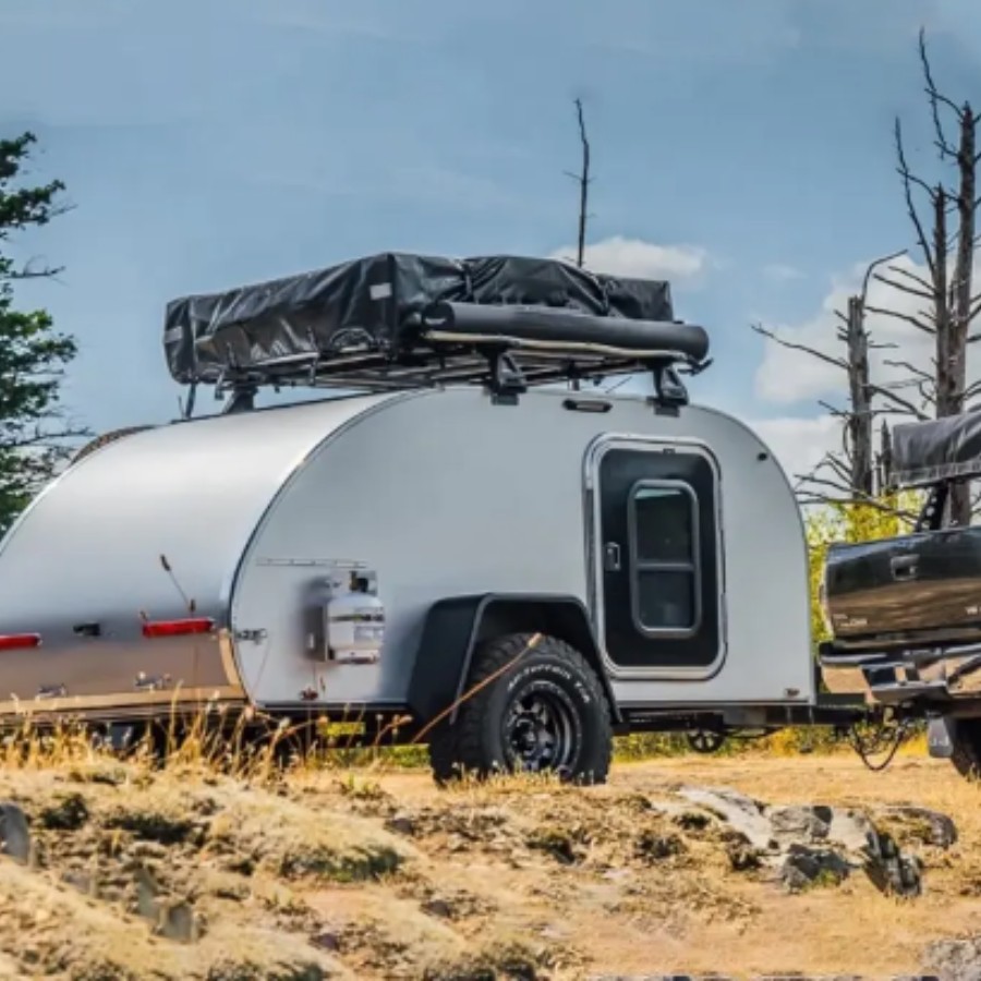 Campo ao ar livre personalizado pequeno trailer de viagem de campista em lágrima