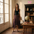 Karierter asymmetrischer Midirock mit hoher Taille