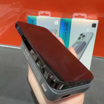 Benks MP08 Magnetic Power Bank with Wireless Charging for iPhone