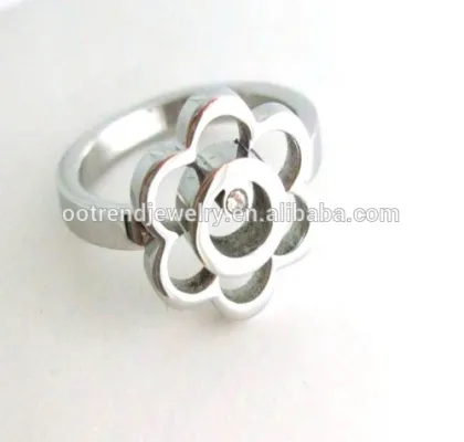Daizy ,sun flower patern gold color ring made of gold patern