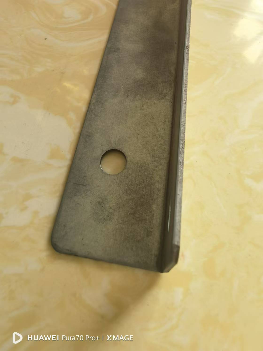 Steel L shaped structure support