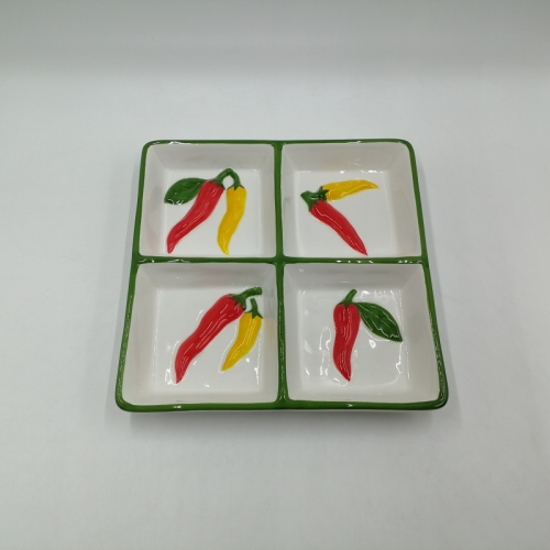 Керамическая четырехсекционная тарелка Vivid Chili Pepper