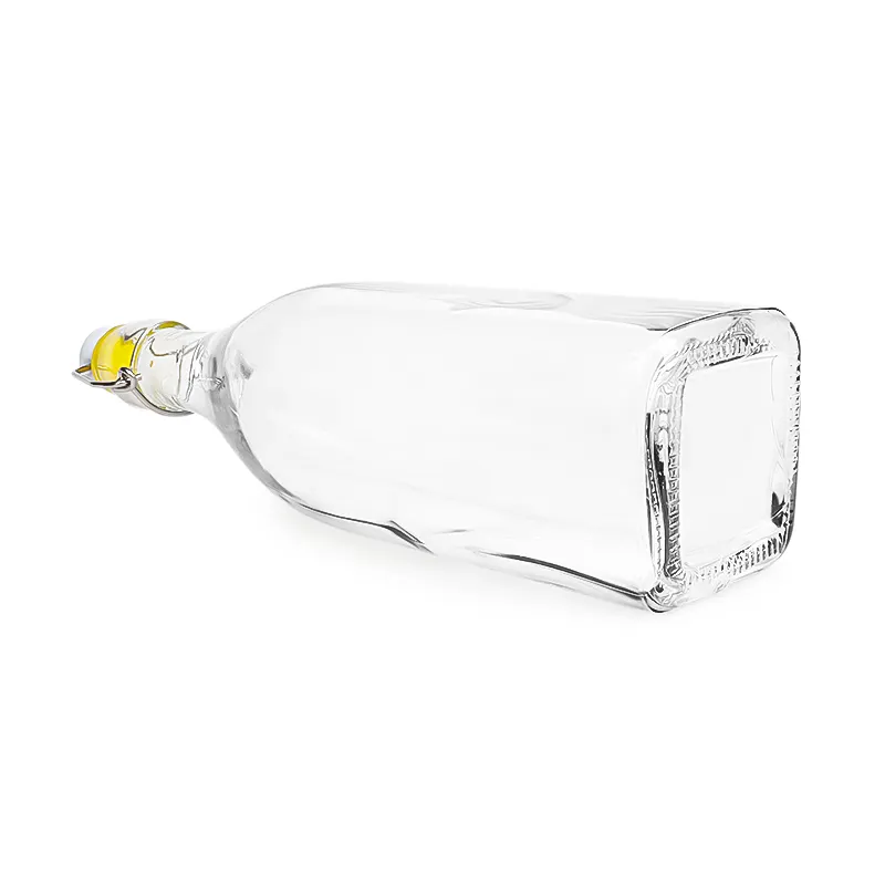 750ml Square Shape Glass Bottle