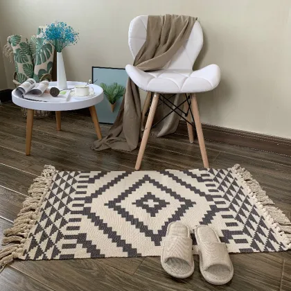 Bohemian Tassels Rug Woven Floor Mat Bedroom Living Room Tassel Rug Cotton Tassel Home Carpet Rug Sofa Runner Home Decor