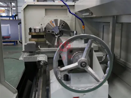  Heavy Duty Torno Control Fanuc CNC Lathe QK1322 CNC Pipe Threading Lathe