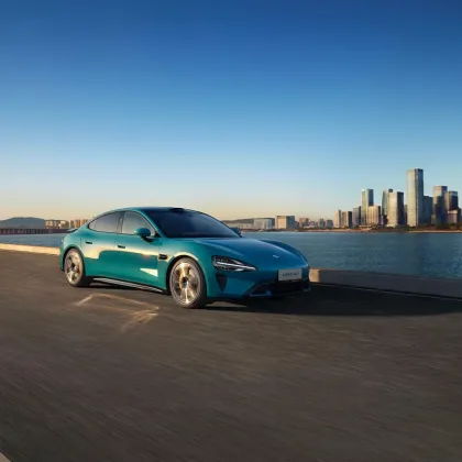 2024 Xiaomi Su7: Luxury Electric Sports Car - 700KM Range for Sale