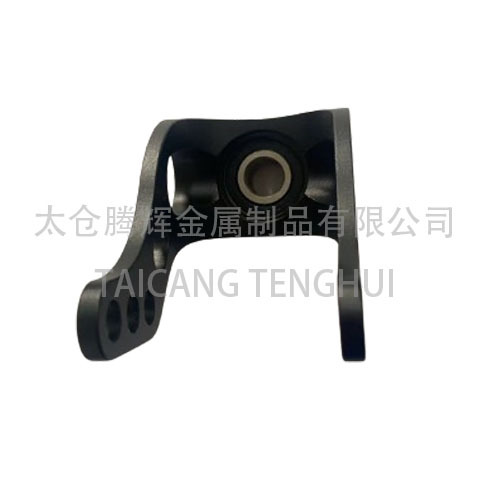 O garfo dianteiro de braço duplo com rolamentos