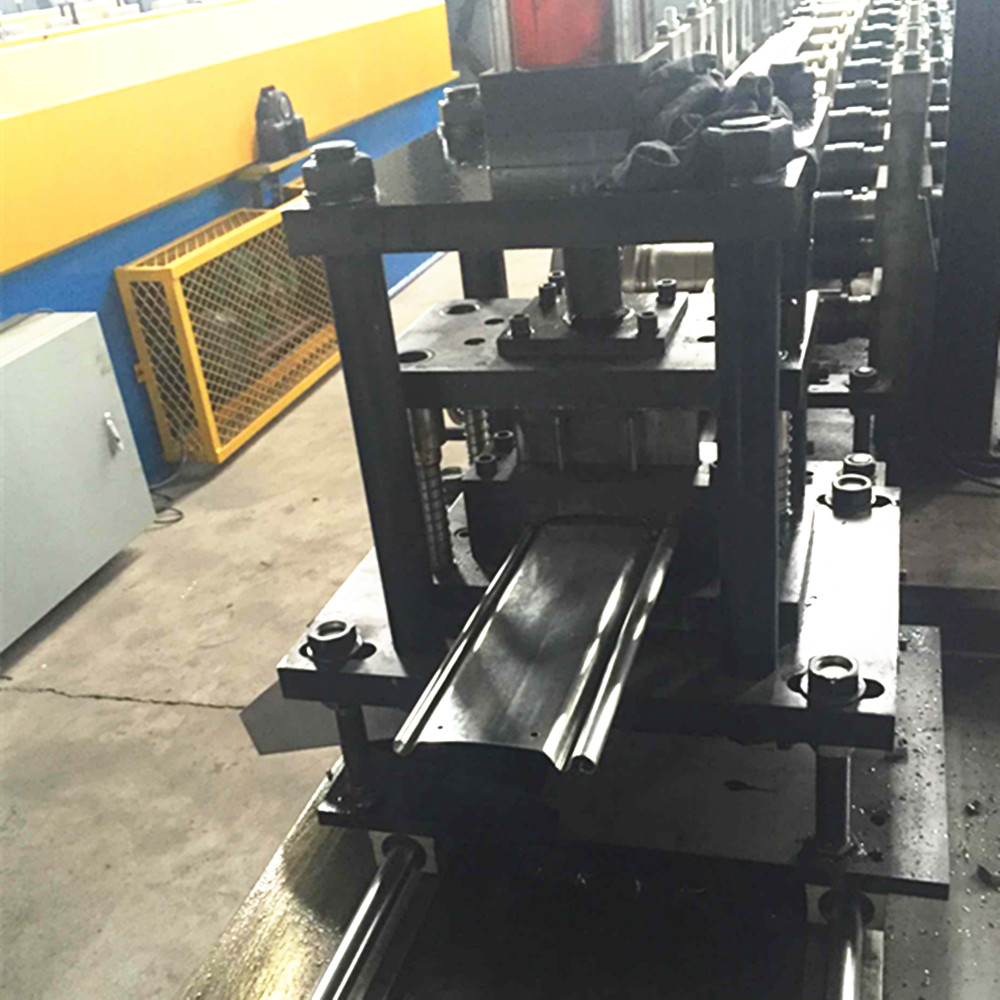 ZT90 Steel slat door roll forming machine