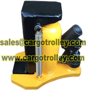 Lifting toe jack for low clearance moving works
