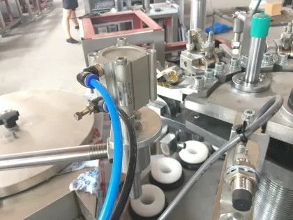 502 Cyanoacrylate Super Glue Filling Capping Equipment - Semi-Automatic Silicone Glue Filling Machine