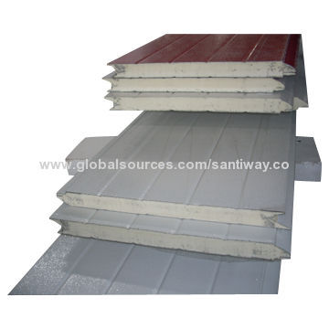 Weather resistant PU sandwich panel