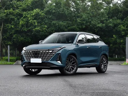 5-seat Compact SUV Changan UNI-Z