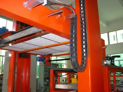 CleverTech Robotiq Full-Automatic Magnetic Palletizer Machine