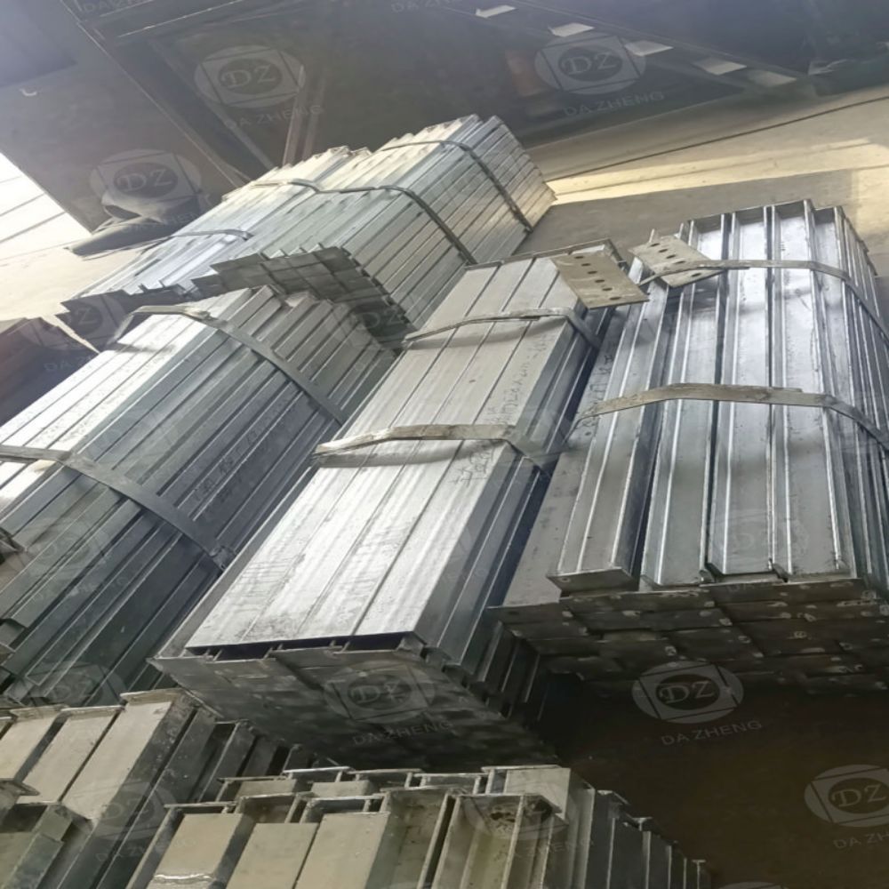 Feed silo for the chemical industry