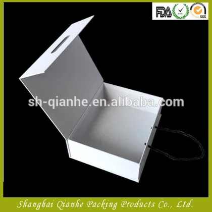 branded luxury clothing packaging box