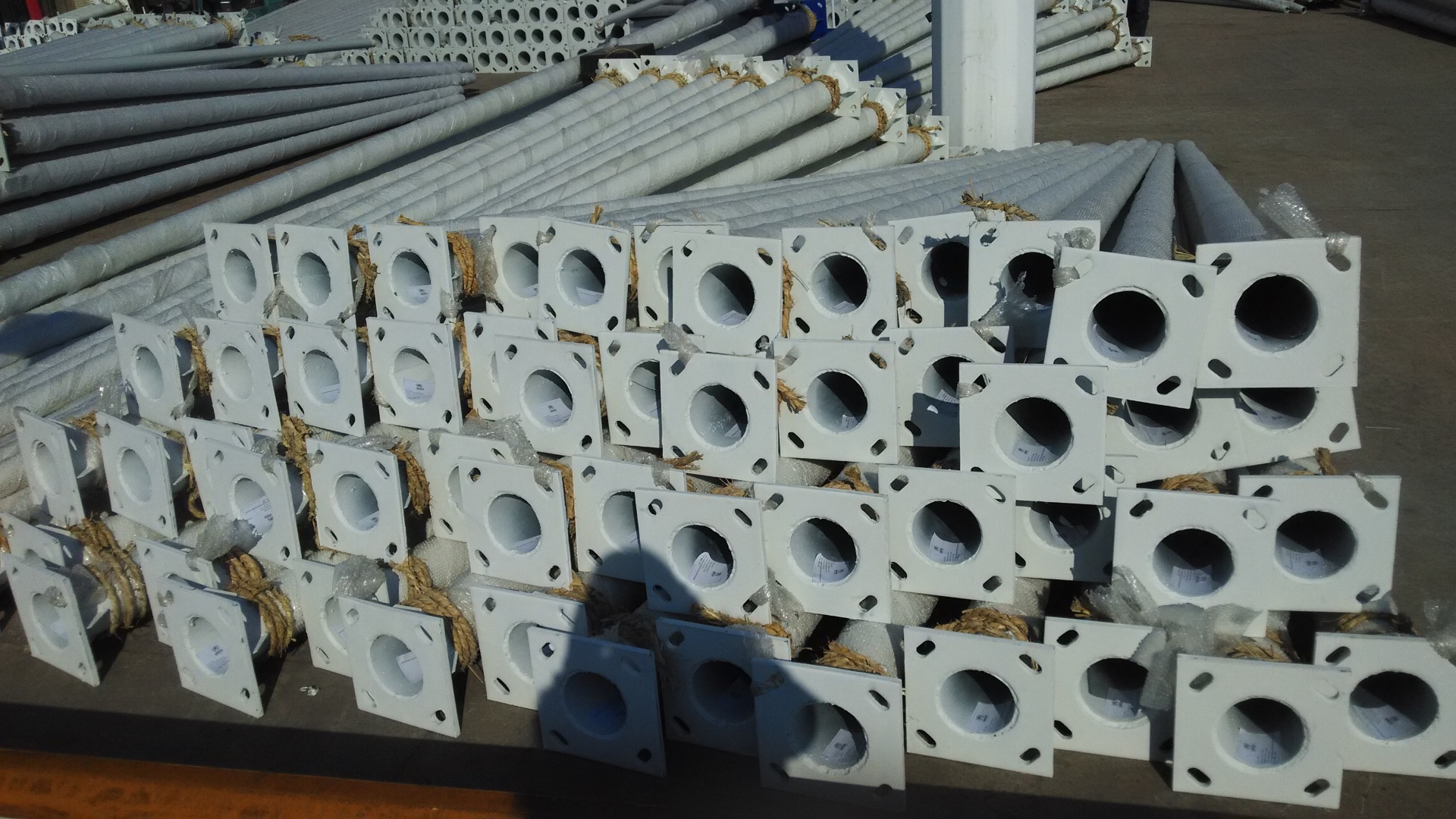 hot galvanized street light poles
