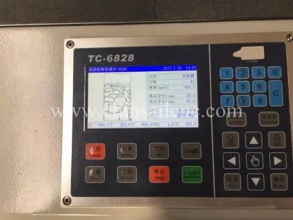 World Popular CNC Vibrating Knife CE Cutting Machines for Textile Cloth