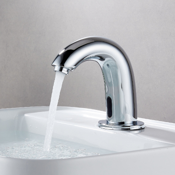 Rubinetto da bagno automatico a ponte di alta qualità