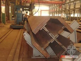 Cross Section Column for Heavy Steel Structure