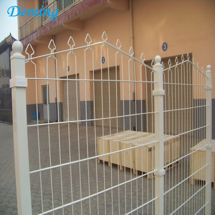 Electric Galvanized and PE Coated Metal Decofor Panel Fence