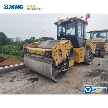 XCMG XD135TCIV مدحلة بناء مستعملة للبيع