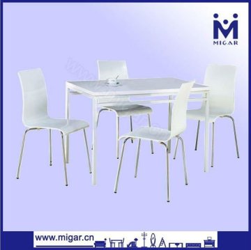 Bend Wood Dining Chairs and Table MGT-6574