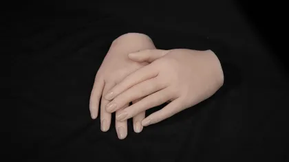 Manicure Practice Prosthetic Hand Model Simulation