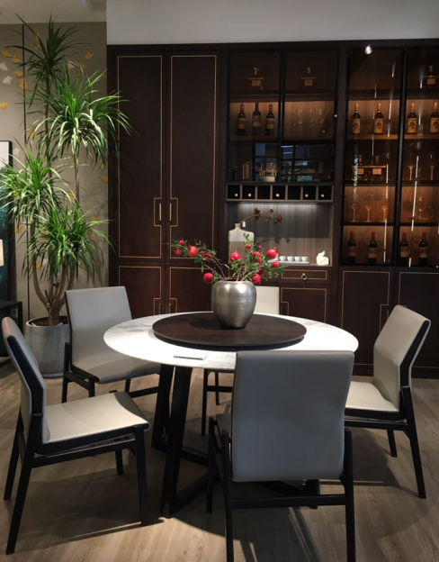 dining room furniture in round table