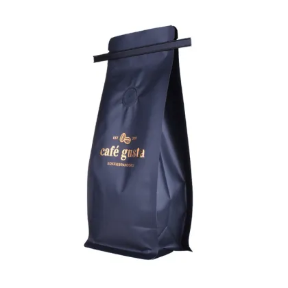 Coffee roaster bags packs coffee with valve and zipper