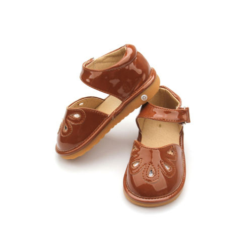 Естествена кожа Меки модерни бебешки скърцащи обувки за момичета