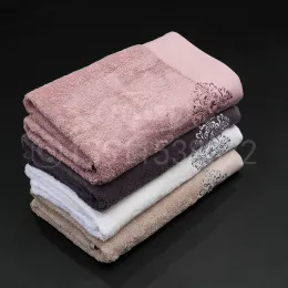Soft and Skin-friendly Luxury Hotel Bath Towel