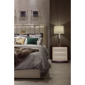 Cama de tela confortable de lujo y tapicería de cuero