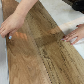 European Style High-Level No Nail No Glue Easy Installation PVC SPC Flooring