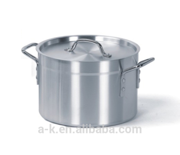 satin camp cooking pot with steel handle
