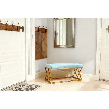 Assentos modernos de veludo com pernas douradas elegantes