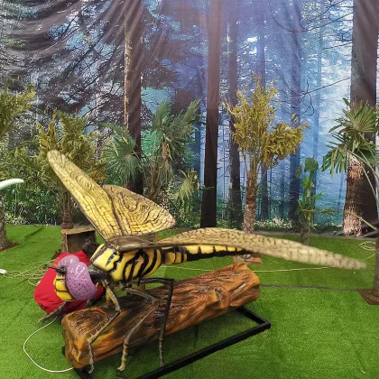 Realistic animatronic giant dragonfly