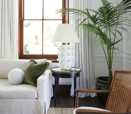 Modern Visual Comfort Linden Table Lamp: Decorative Spherical Silhouettes for Living Room and Bedroom