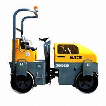 Double drum vibratory roller, 27.8kW rated power